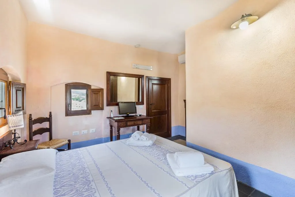 Double or Twin STANDARD Room, Castello Malicas, Olbia