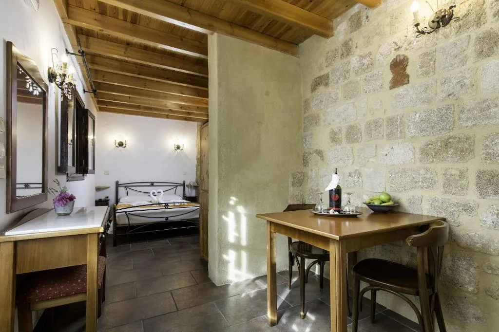 Room, Camelot, Rhodes