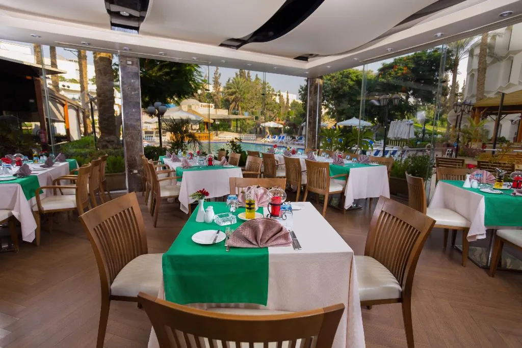 Restaurant, Le Passage Cairo Hotel & Casino, Cairo