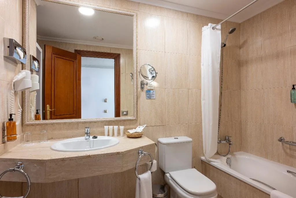 SUITE CAPACITY 4 Room, Landmar Playa La Arena, La Gomera