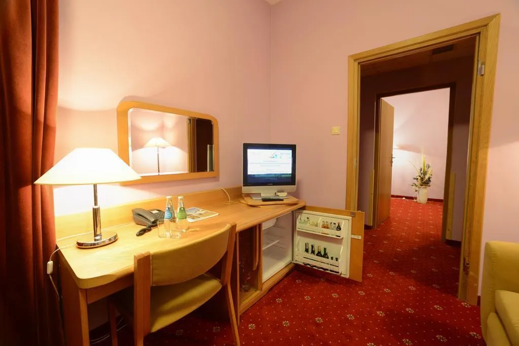 General view, Orient Hotel, Krakow