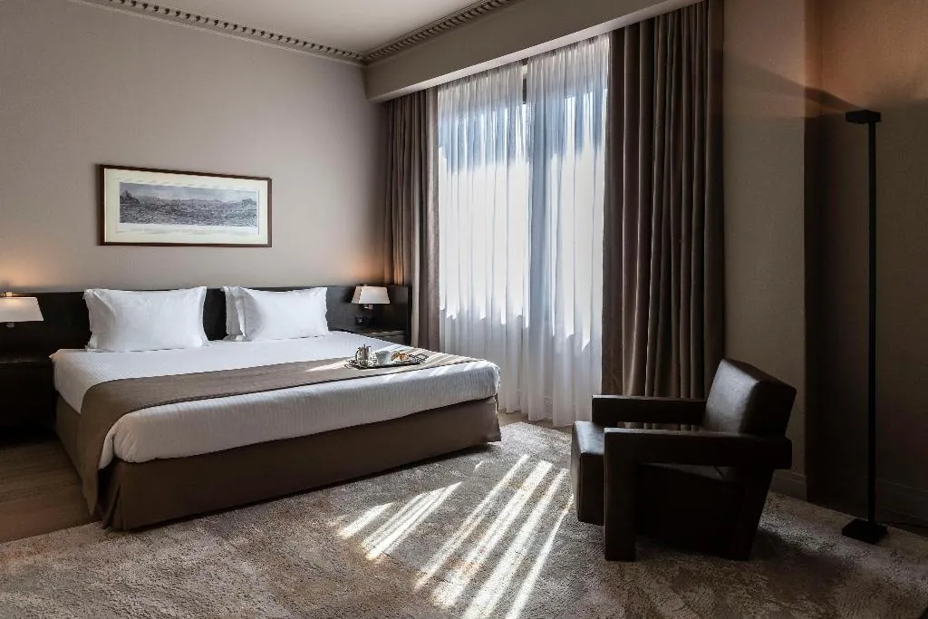 SUITE WITH VIEWS Room, NJV Athens Plaza, Athens