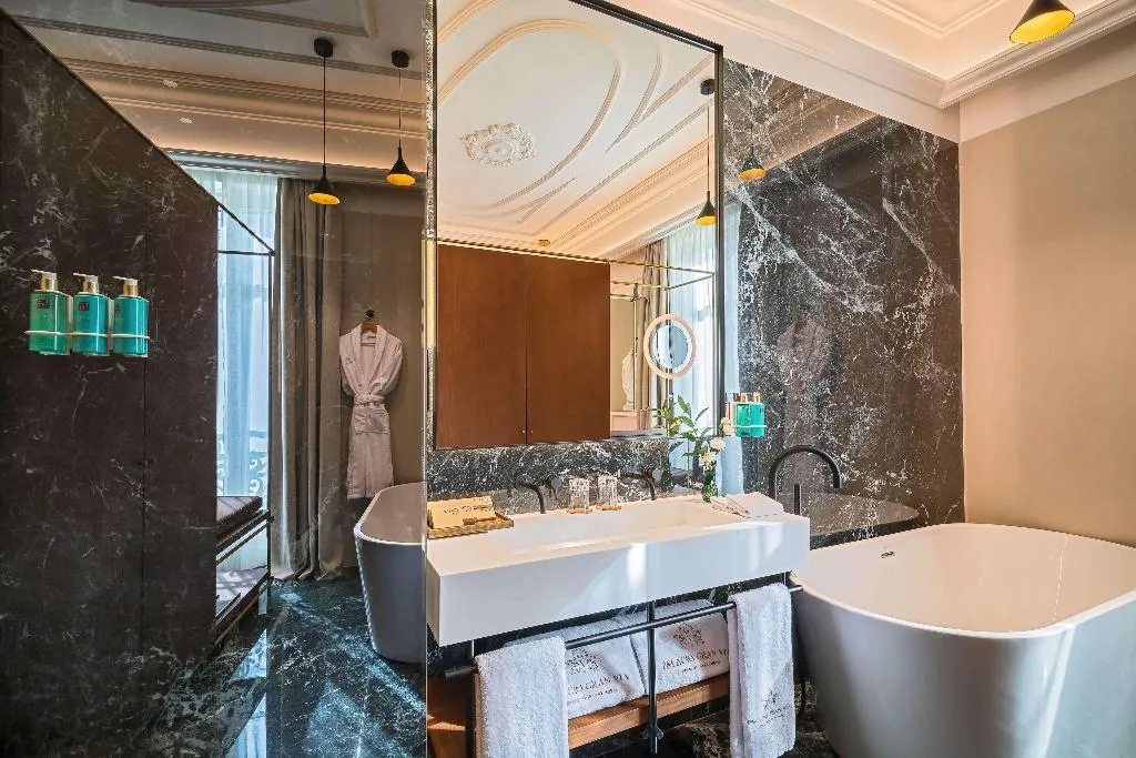 Double or Twin DELUXE Room, Palacio Gran Via, A Royal Hideaway Hotel, Andalucia