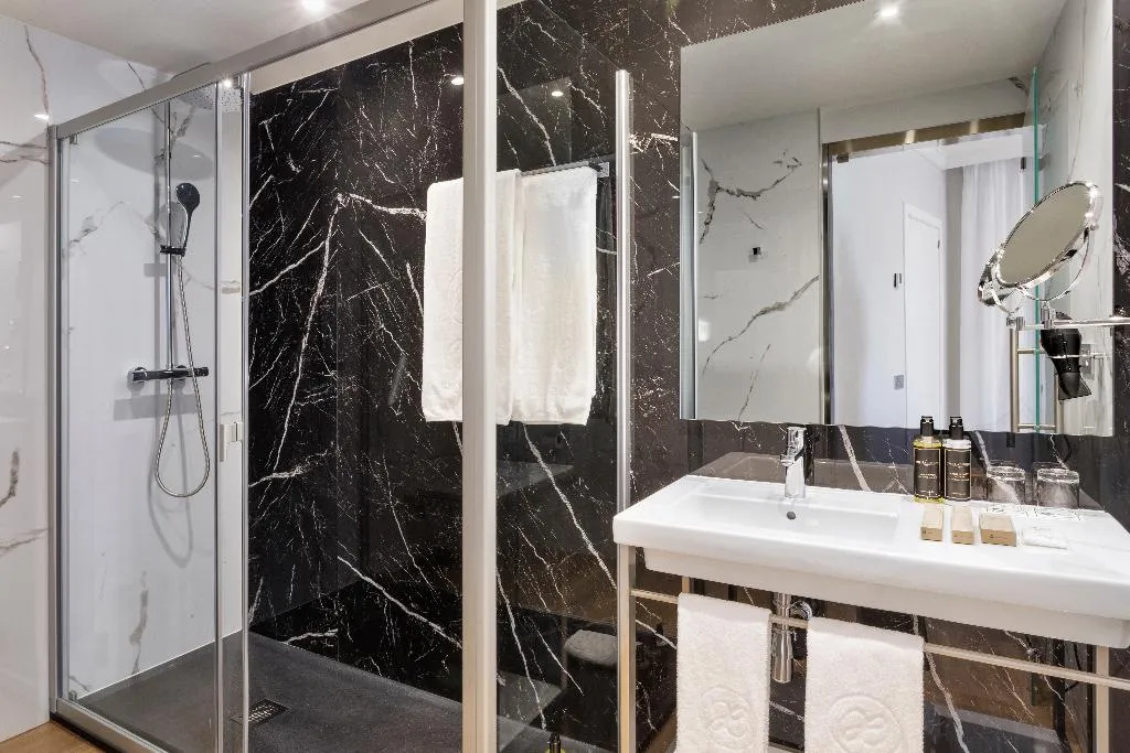 JUNIOR SUITE STANDARD Room, Exe Sevilla Macarena, Seville