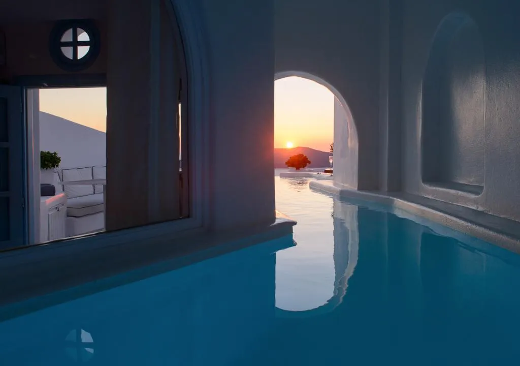 SUITE HONEYMOON Room, Infinity Suites & Dana Villas, Santorini