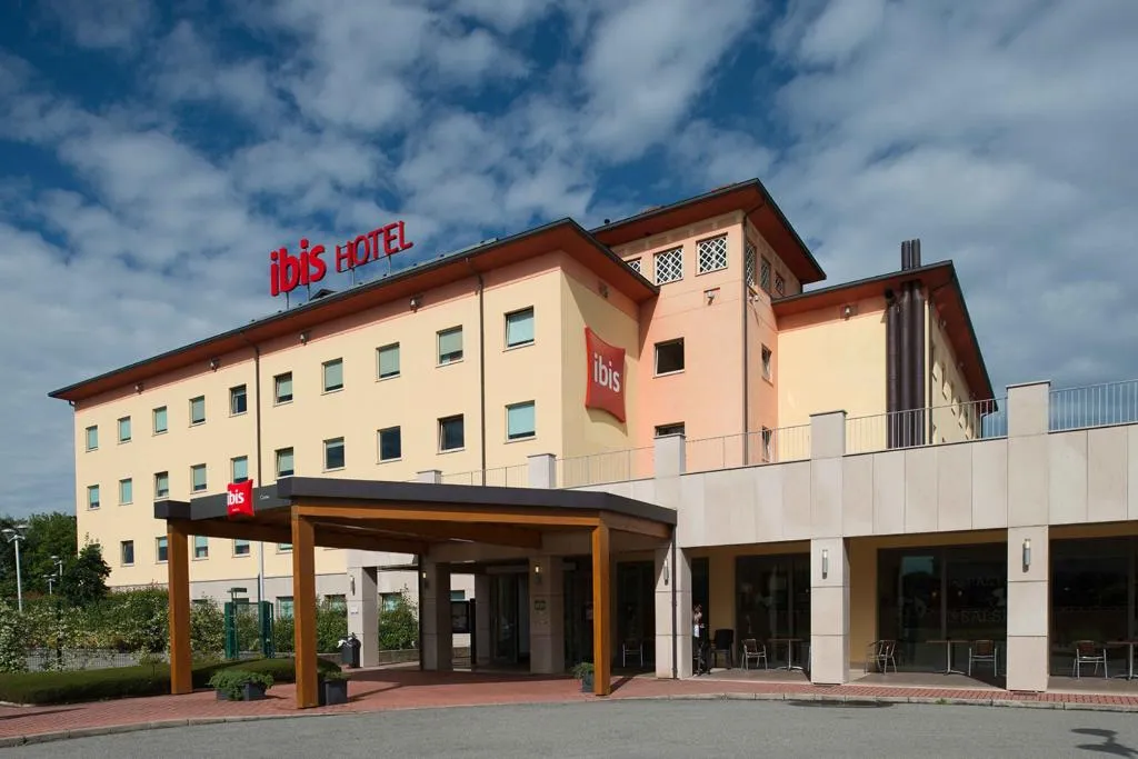 General view, Ibis Como, Milan