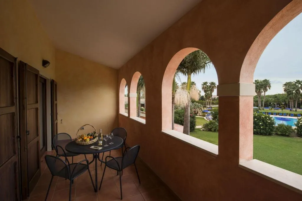 Terrace, Lantana Resort Hotel & Apartments, Cagliari