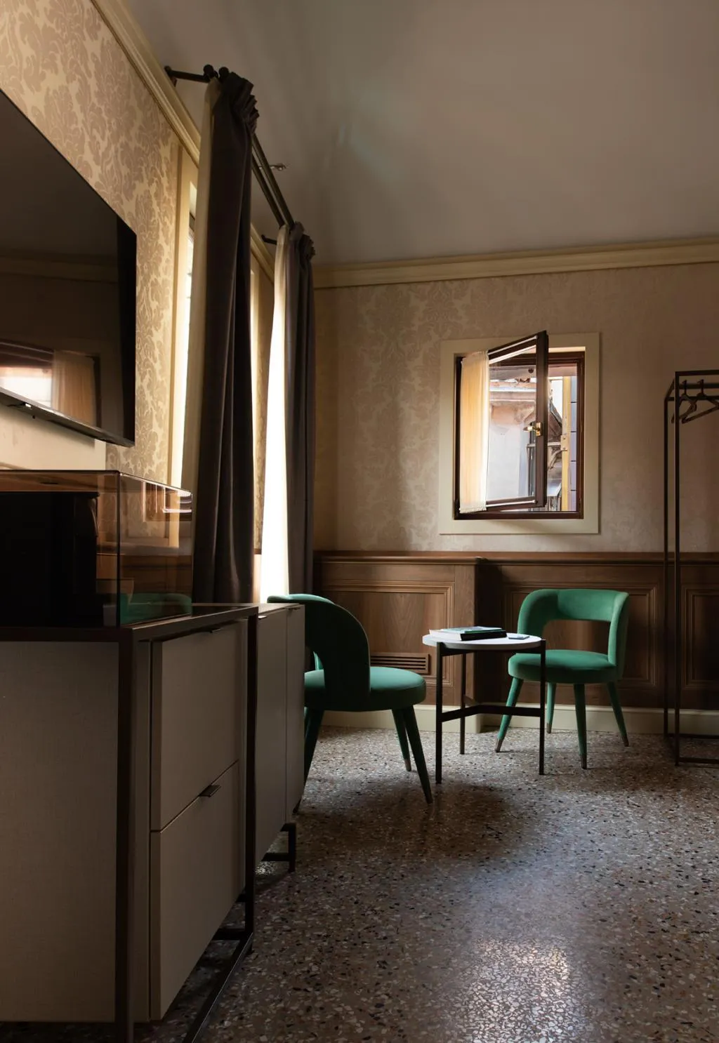 DOUBLE DELUXE Room, Eight Hotel Venezia, Venice