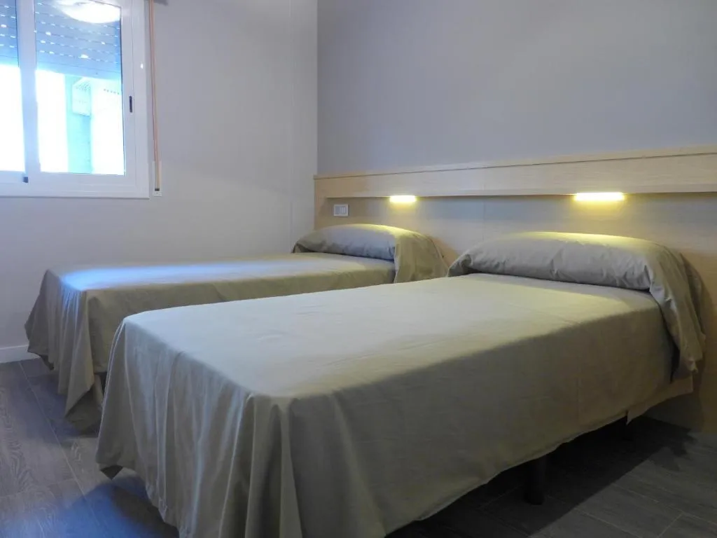 Room, Rentalmar Zahara Family Suites, Costa Dorada