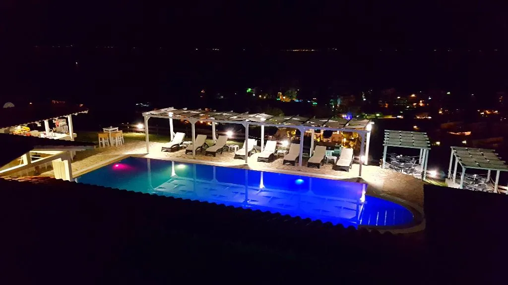 Pool, Bungalow White Apartments and Suits, Halkidiki