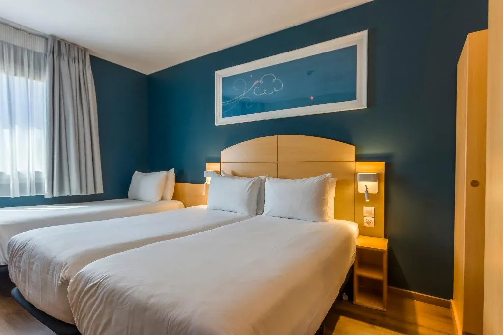 Double or Twin CAPACITY 3 Room, Travelodge Madrid Alcala de Henares, Madrid