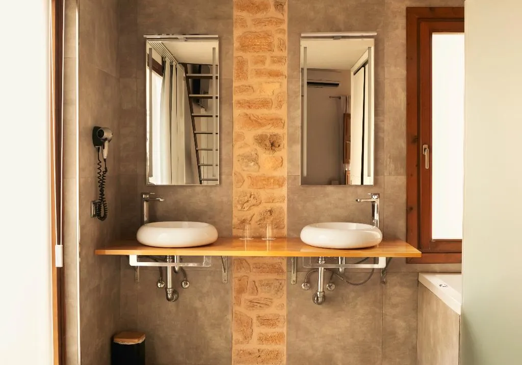 SUITE WITH PRIVATE POOL Room, Can Simo Turismo de Interior, Majorca