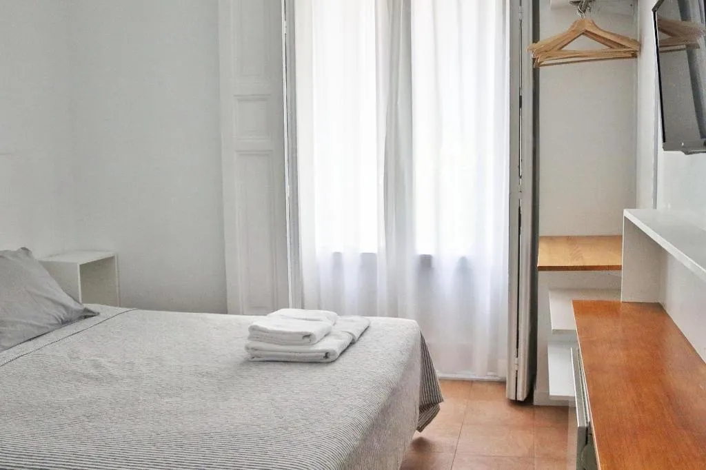 Room, Hostal La Zona, Madrid