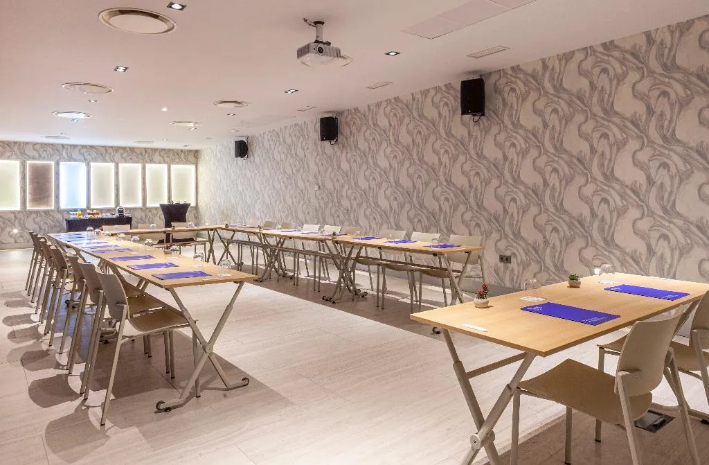 Conferences, Macia Sevilla Kubb, Seville