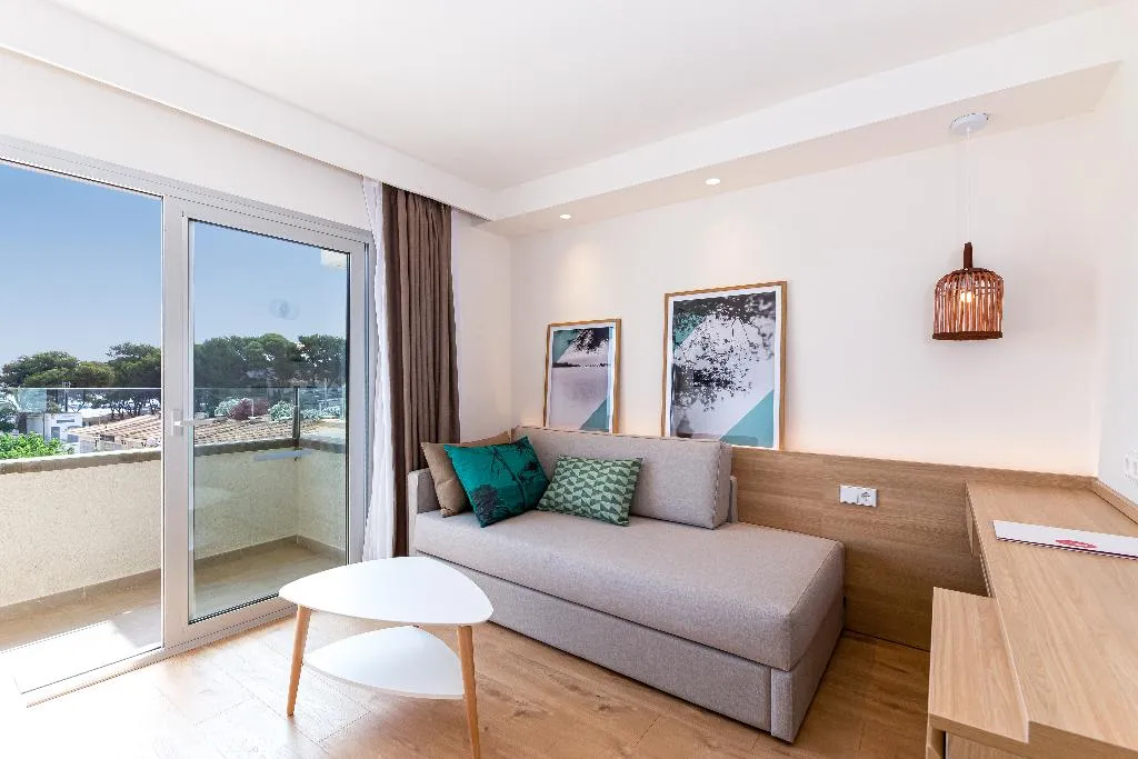 SUITE WITH BALCONY Room, JS Portocolom Suites, Majorca