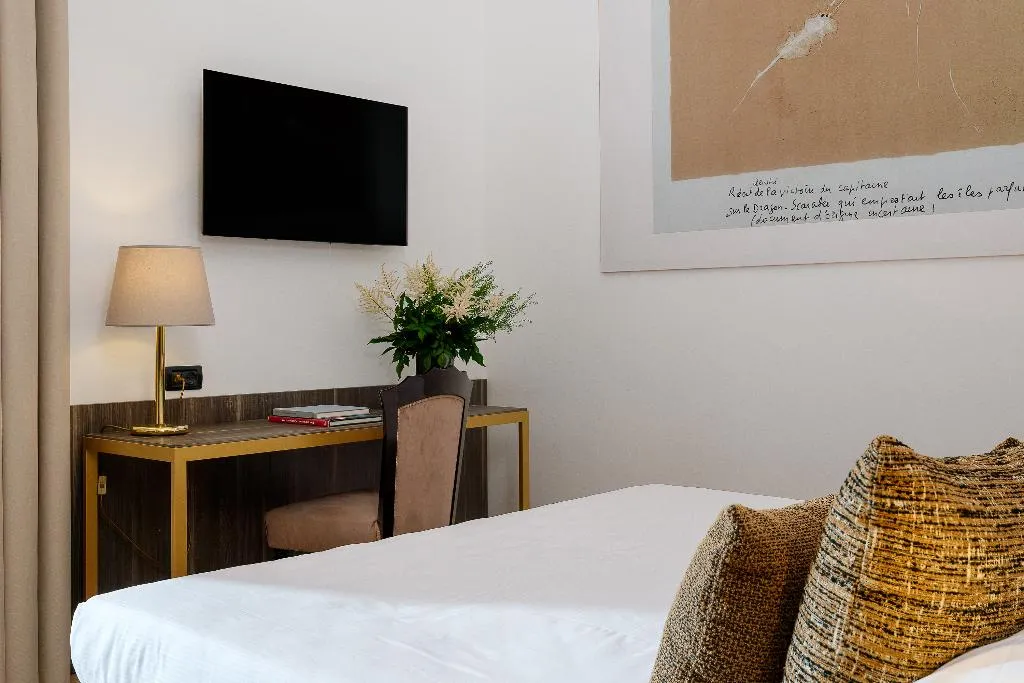 DOUBLE SUPERIOR WITH TERRACE Room, Grand Hotel Tiberio, Rome