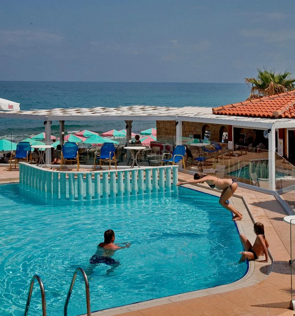 Pool, Jo An Beach, Crete