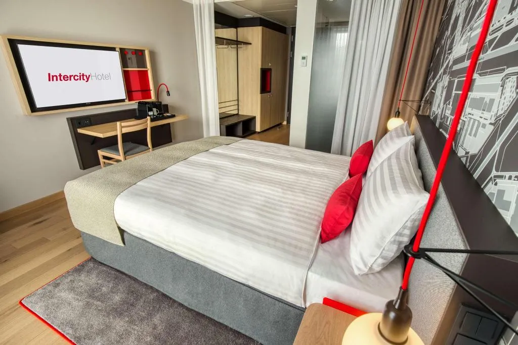 DOUBLE SUPERIOR Room, IntercityHotel Amsterdam Airport, Amsterdam