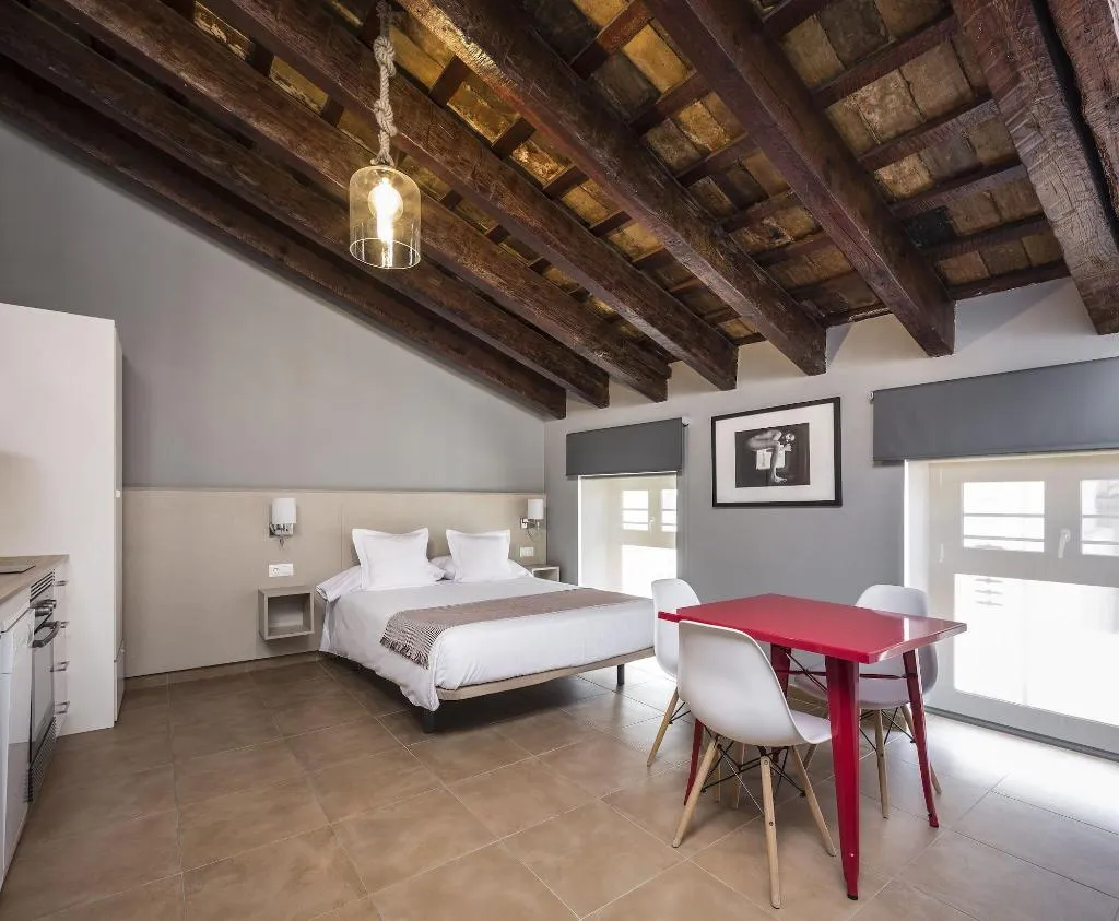 Room, Catalina Suites San Nicolas 3*, Valencia