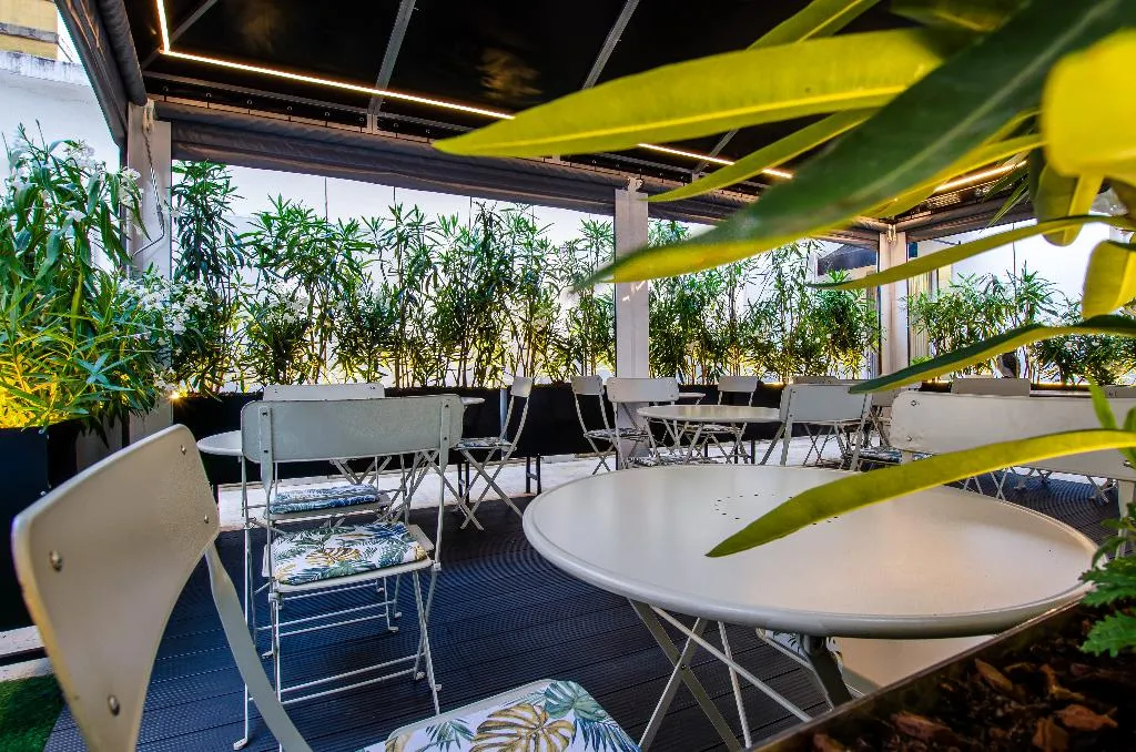 Terrace, LX51 Lisbon Center - Studios & Suites by APT IIN, Lisbon