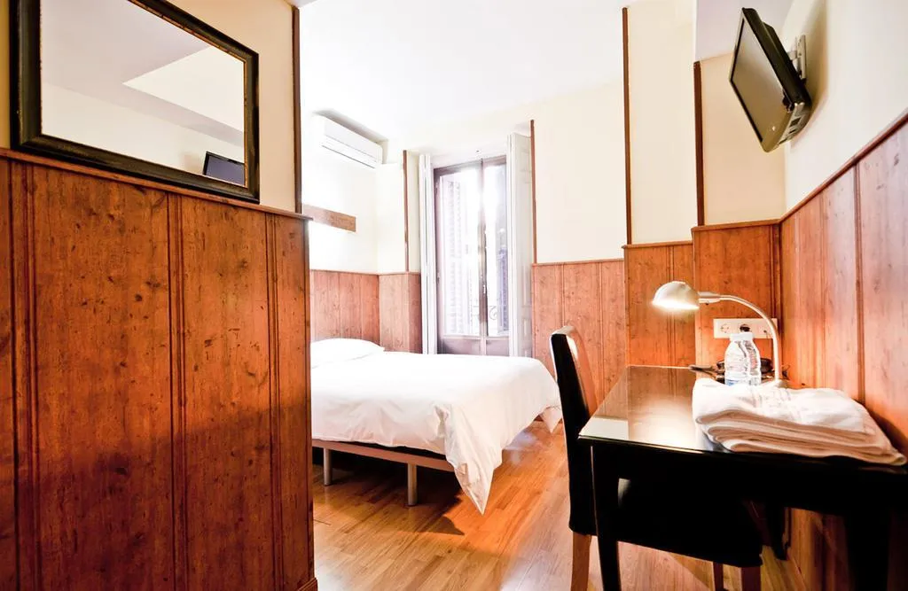 General view, Asuncion Hostal, Madrid