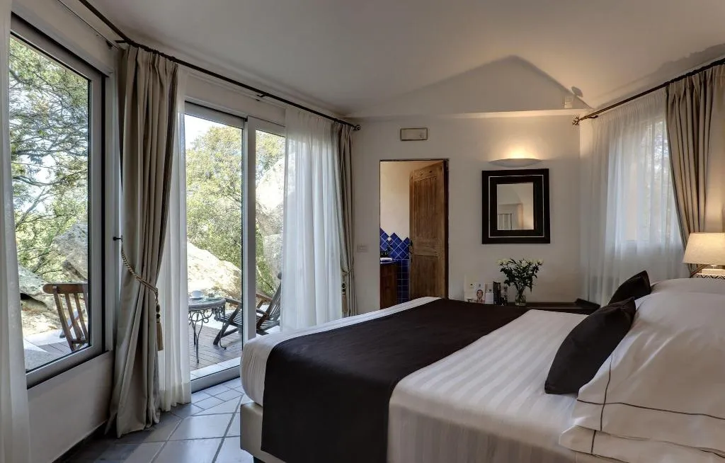 Room, L'Ea Bianca Luxury Resort, Olbia