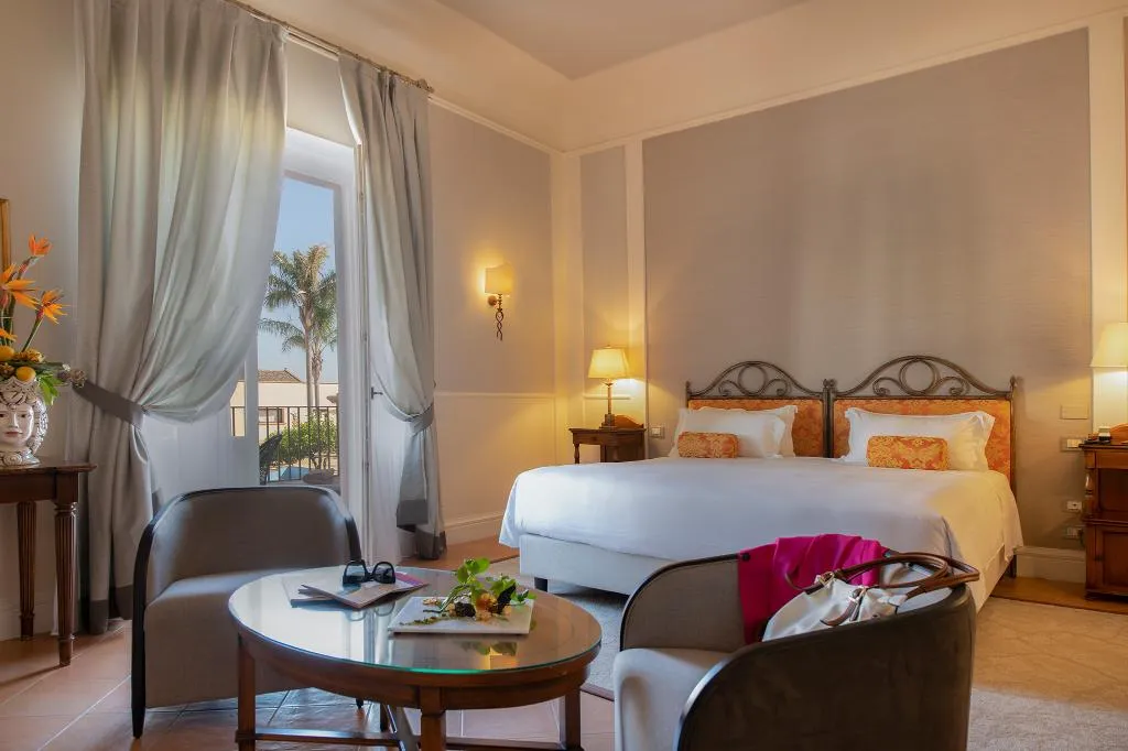 JUNIOR SUITE POOL VIEW Room, Almar Giardino di Costanza Resort & Spa, Palermo