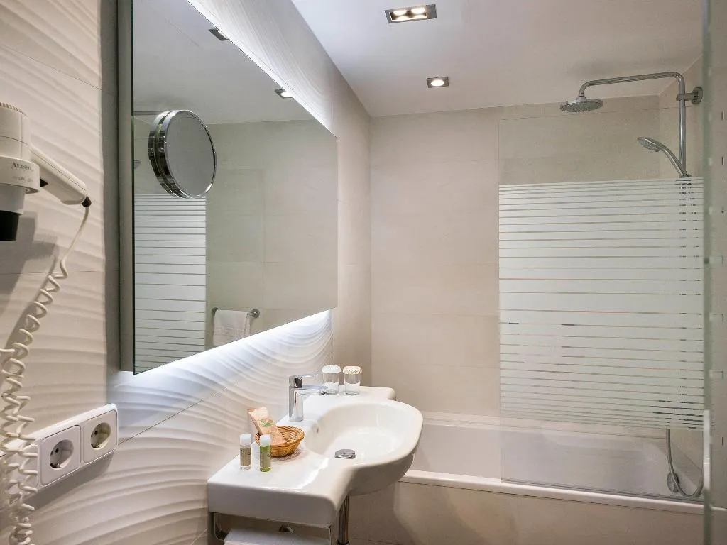Room, ibis Styles Figueres Ronda, Costa Brava