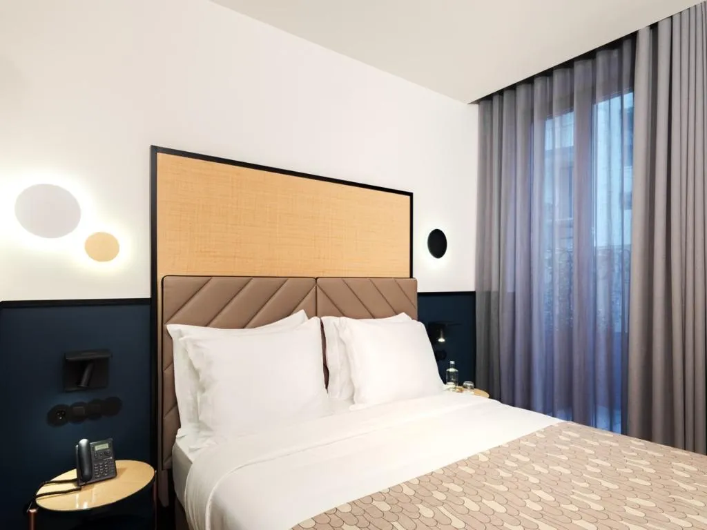 DOUBLE STANDARD Room, Axis Porto Club, Porto