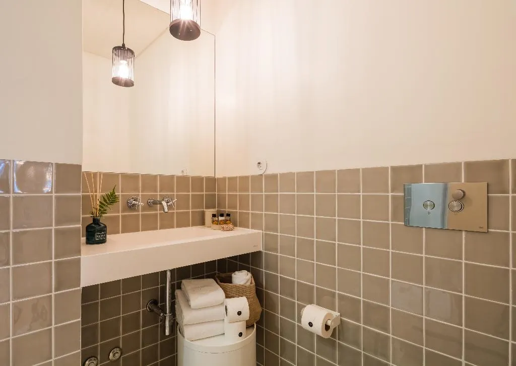 APARTMENT ONE BED Room, Almaria - Edificio Officina Real, Lisbon