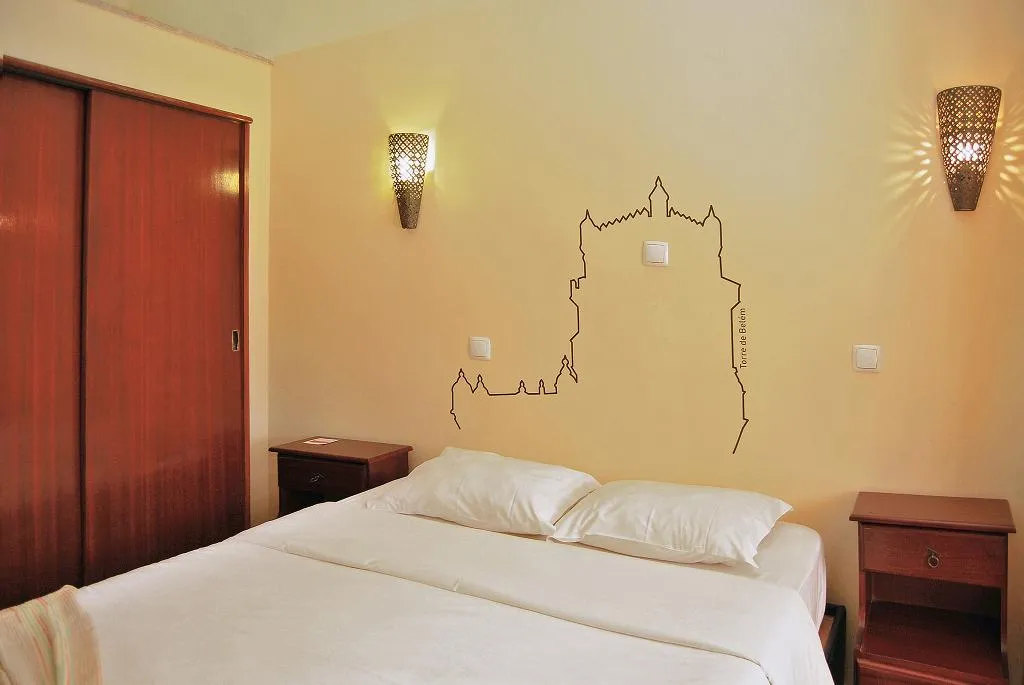 DOUBLE WITH SHARED BATHROOM Room, 161 Norte Guesthouse, Lisbon