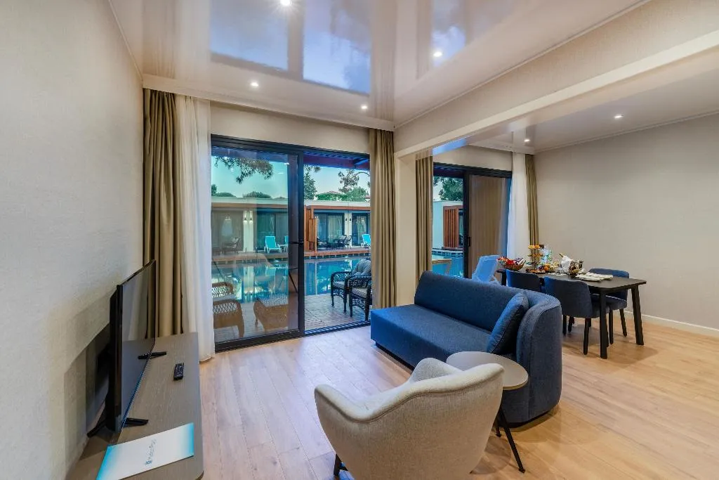 Room WITH PRIVATE POOL Room, Club Marco Polo - All Inclusive, Antalya