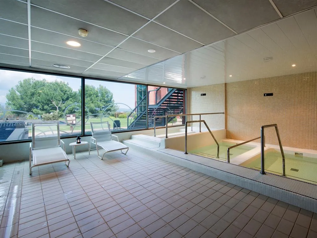 Sports and Entertainment, Dolce By Wyndham Barcelona Resort, Barcelona