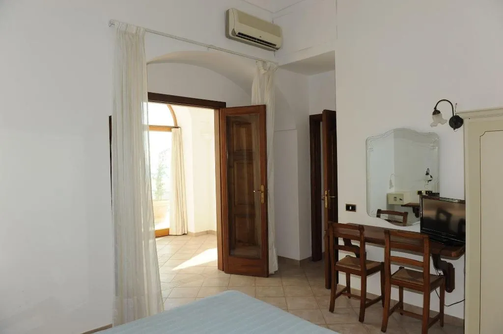 Room, Hotel Dimora Fornillo, Naples