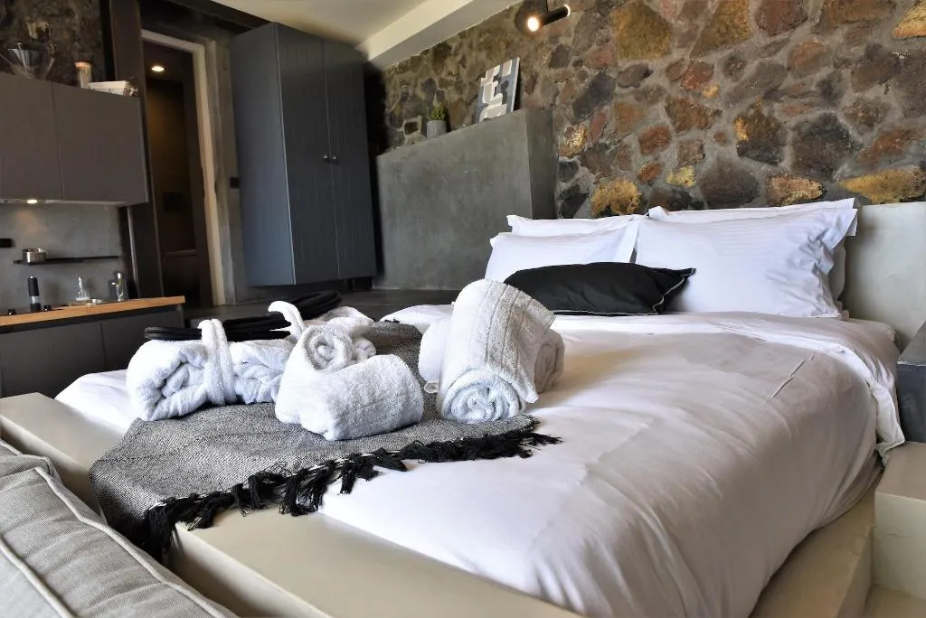 Room, Horizon Mills Villas & Suites, Santorini