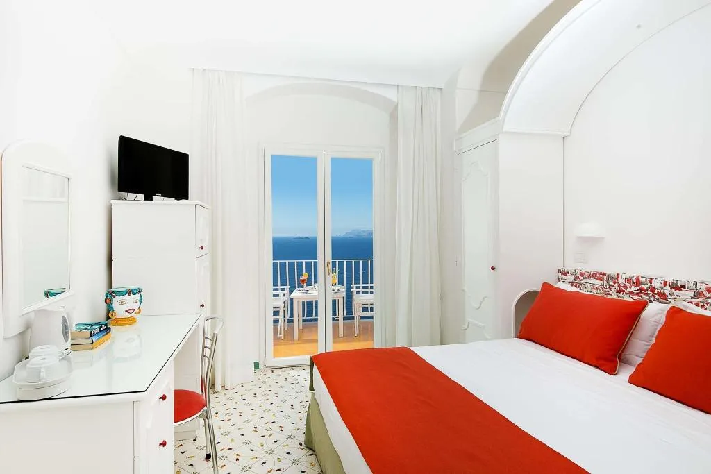 Double or Twin COMFORT SEA VIEW Room, Tramonto D'oro, Naples