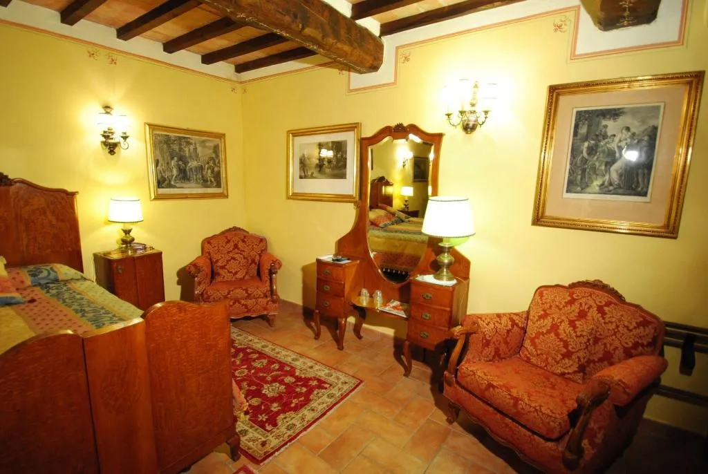 Room, Albergo Torre Sangiovanni, Perugia