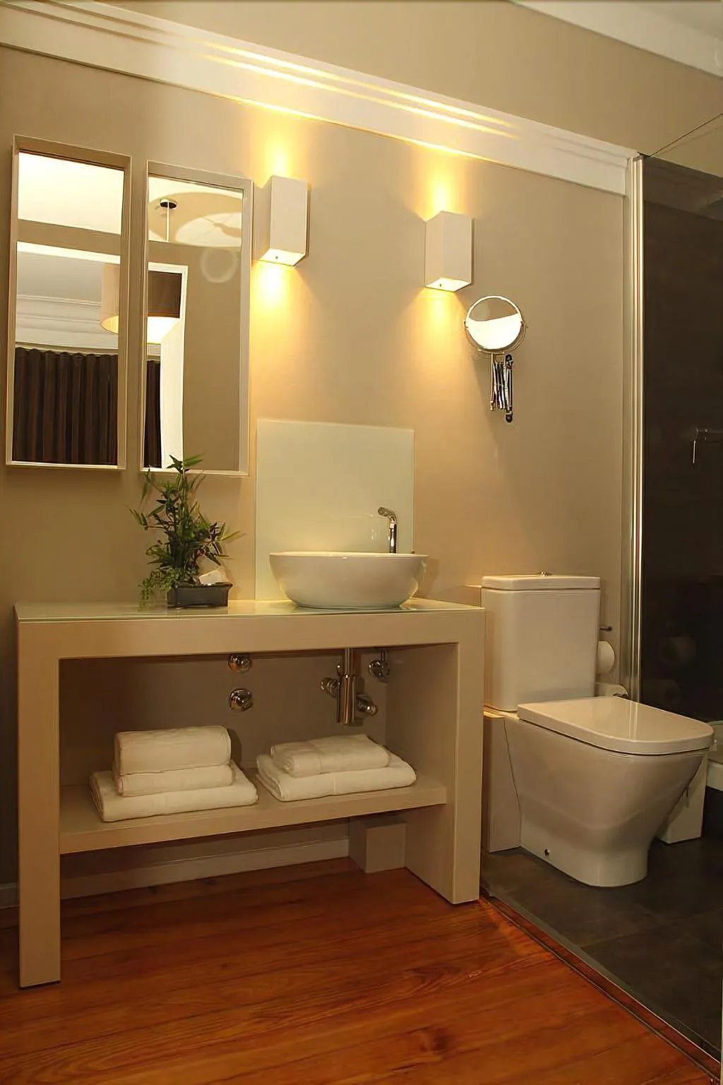 Room, Castilho House, Lisbon