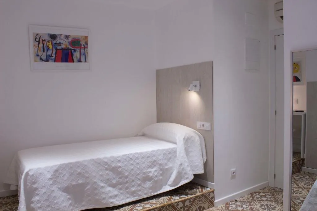 Room, Hostal Nova, Barcelona