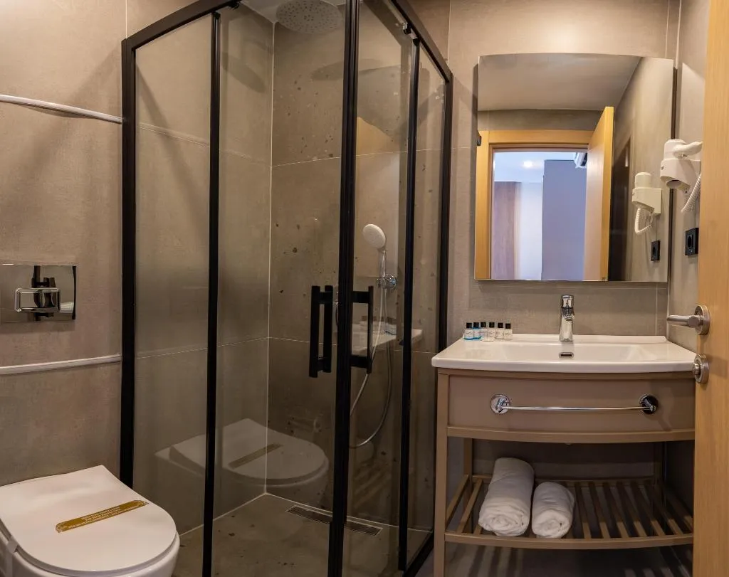 TRIPLE DELUXE Room, Perast City Hotel, Antalya