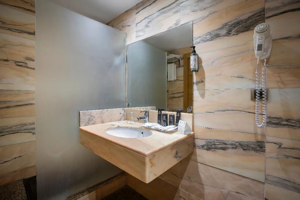 SUITE STANDARD Room, Moon Dreams CalaBahia, Costa Del Sol