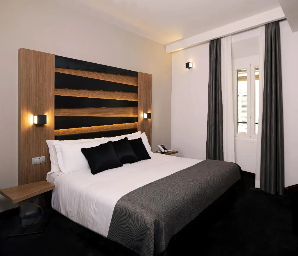 SINGLE STANDARD Room, Trevi, Rome