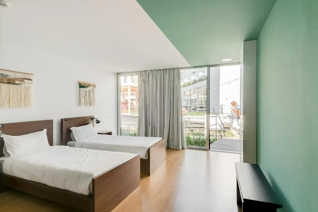FAMILY ROOM STANDARD Room, Selina Porto, Porto