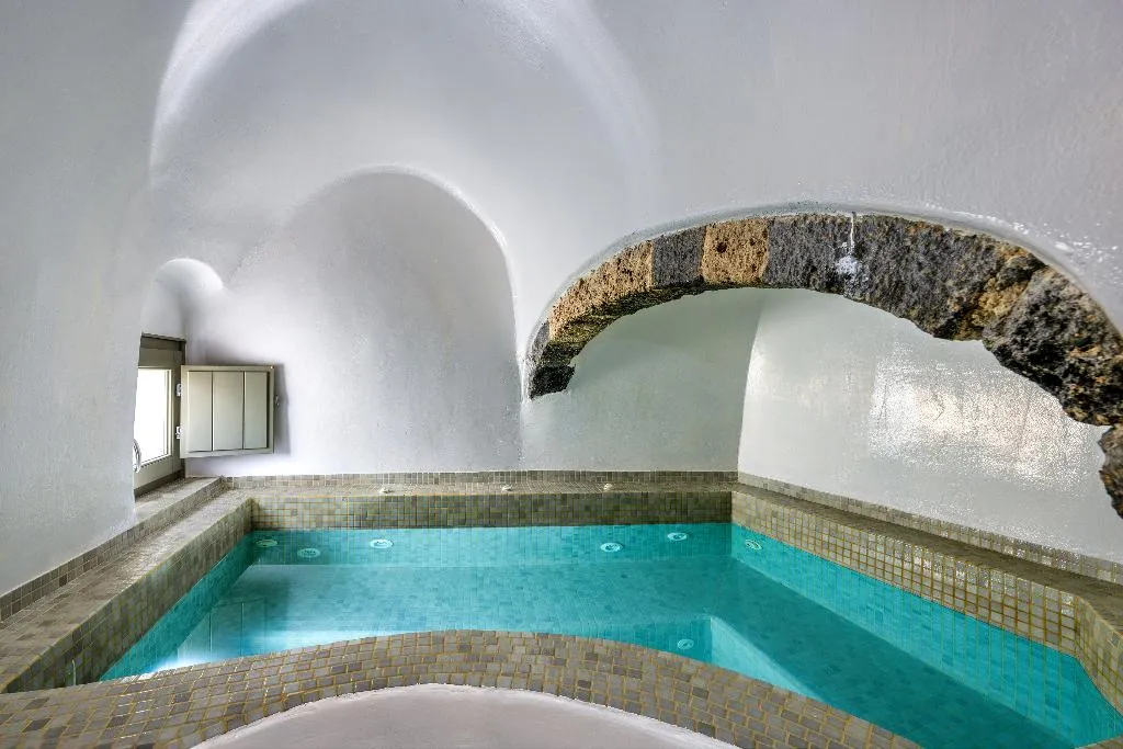 SUITE WITH JACUZZI Room, Athina Luxury Suites, Santorini