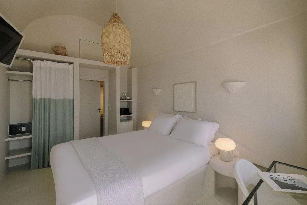 TRIPLE PARTIAL SEA VIEW Room, Agave Santorini Design Boutique Hotel, Santorini