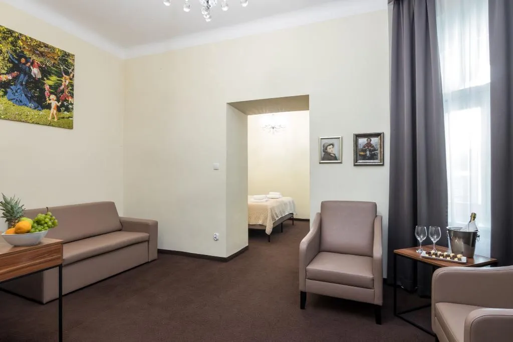 TRIPLE STANDARD Room, Aparthotel Old Town, Krakow