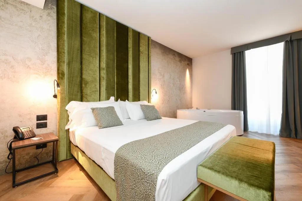 JUNIOR SUITE DELUXE Room, Palazzo Santo Spirito, Milan