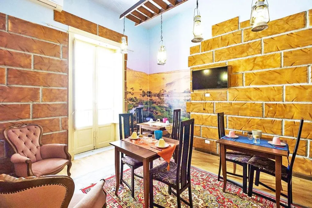 Restaurant, Hollywood Inn Palermo Rooms, Palermo
