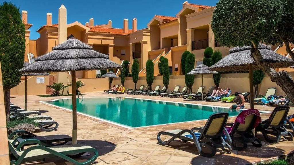 Pool, Baia da Luz, Algarve