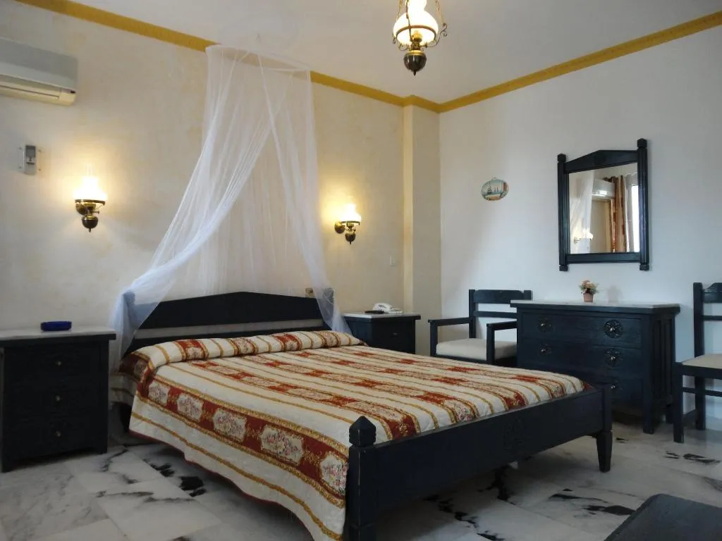 Room, Blacksandy Beach Hotel, Santorini